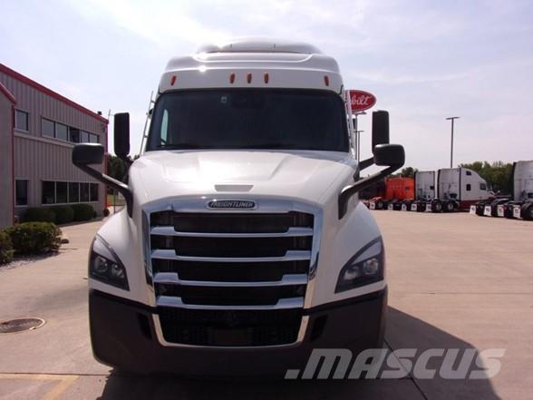 Freightliner CASCADIA 116 Cavalos Mecânicos
