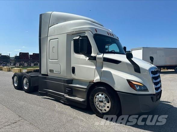 Freightliner CASCADIA 116 Cavalos Mecânicos