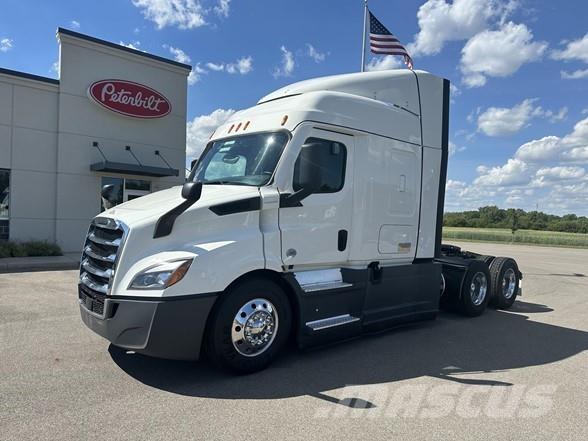 Freightliner CASCADIA 116 Cavalos Mecânicos