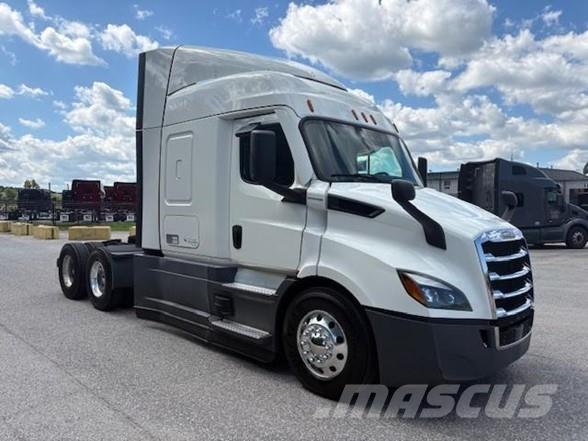 Freightliner CASCADIA 116 Cavalos Mecânicos