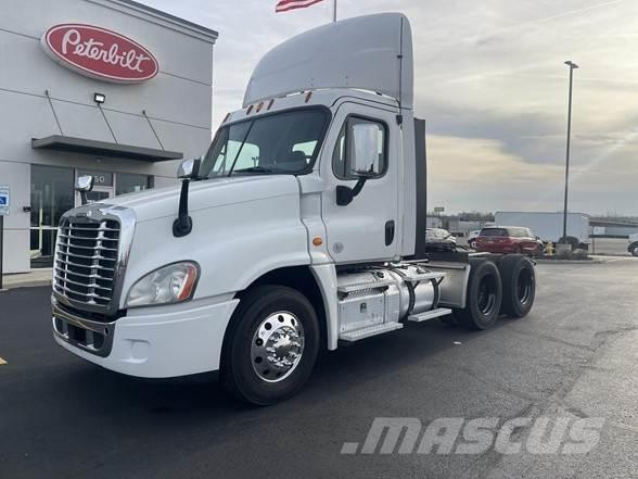 Freightliner CASCADIA 125 Cavalos Mecânicos
