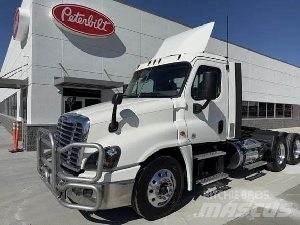 Freightliner CASCADIA 125 Cavalos Mecânicos