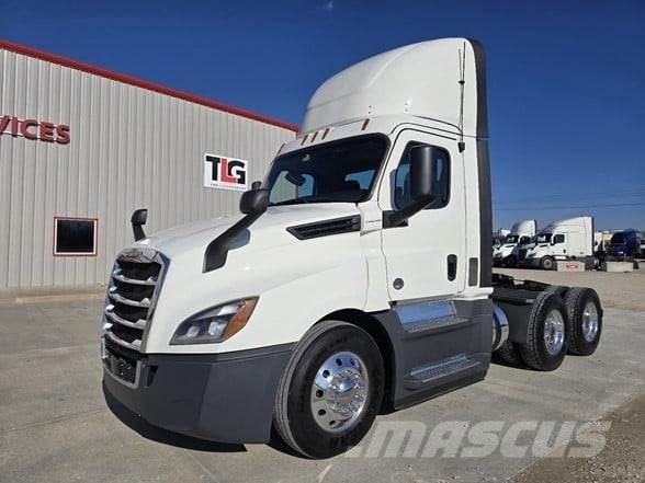 Freightliner CASCADIA 126 Cavalos Mecânicos