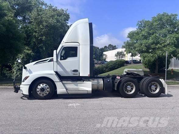 Kenworth T680 Cavalos Mecânicos