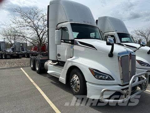 Kenworth T680 Cavalos Mecânicos