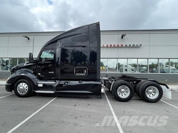Kenworth T680 Cavalos Mecânicos