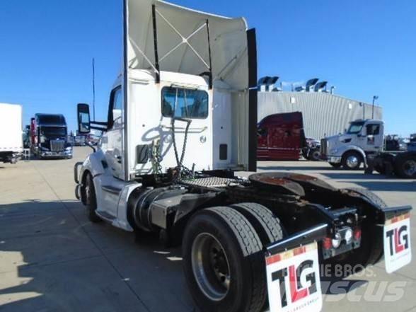 Kenworth T680 Cavalos Mecânicos