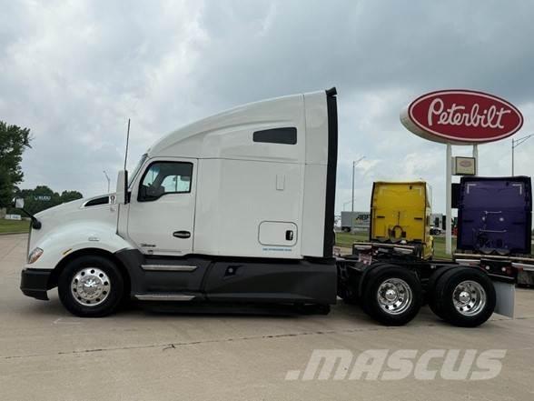 Kenworth T680 Cavalos Mecânicos