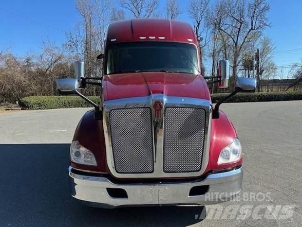 Kenworth T680 Cavalos Mecânicos