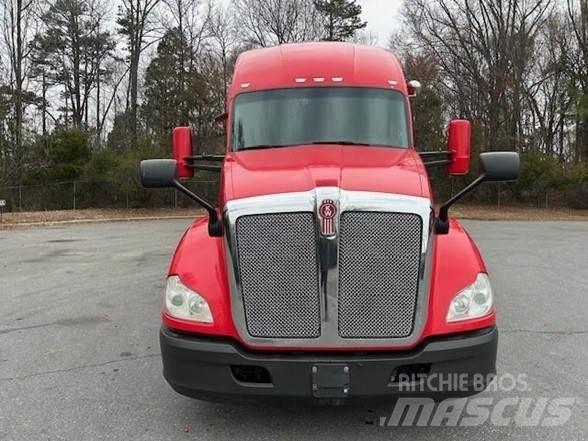 Kenworth T680 Cavalos Mecânicos