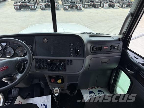 Peterbilt 367 Cavalos Mecânicos