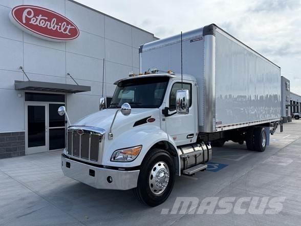 Peterbilt 536 Caminhões de caixa fechada