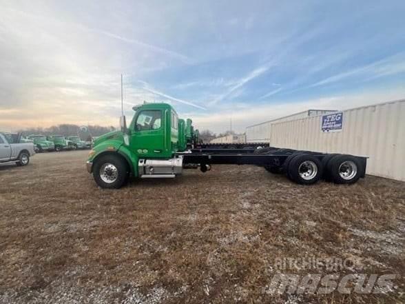 Peterbilt 548 Camiões de chassis e cabine