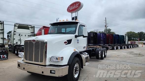 Peterbilt 567 Camiões de chassis e cabine