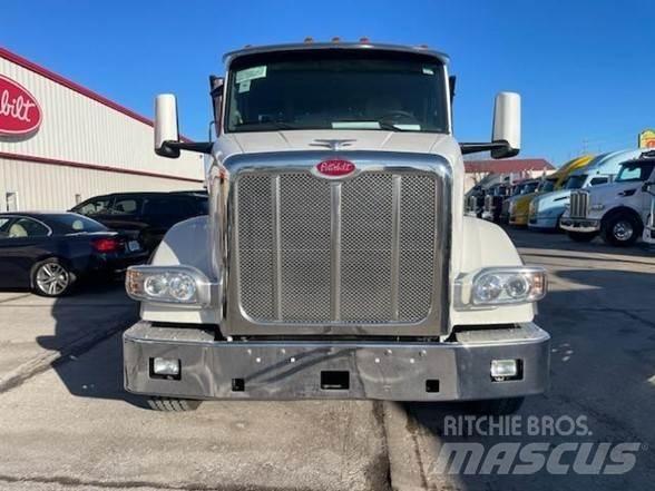 Peterbilt 567 Camiões de chassis e cabine