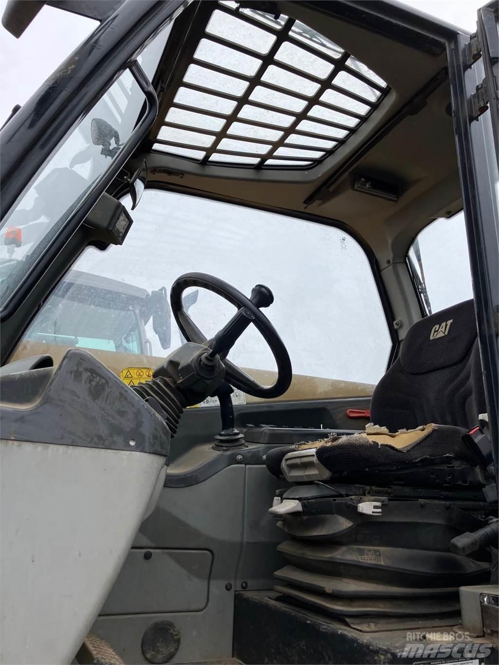 Takeuchi  Escavadeiras de esteiras