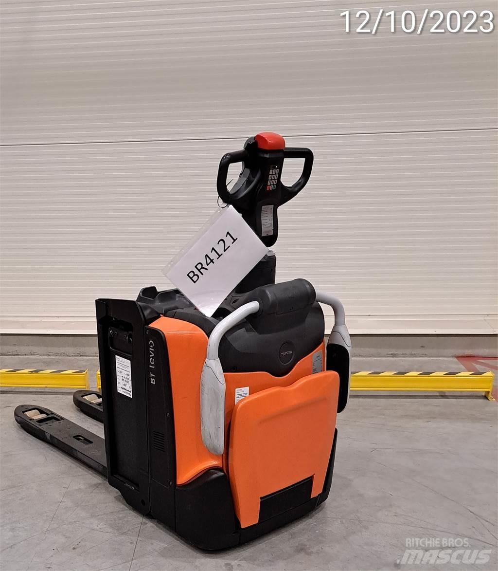BT LPE200/10 Movimentadores manuais de palettes