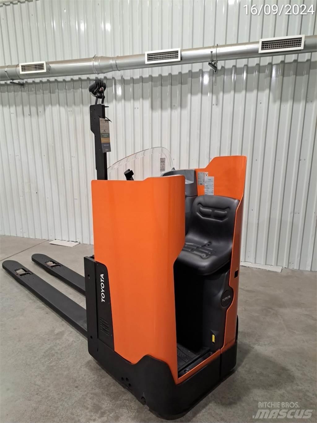 BT LSI200 Movimentadores manuais de palettes