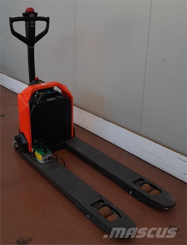 BT LHE130 Empilhadores eléctricos