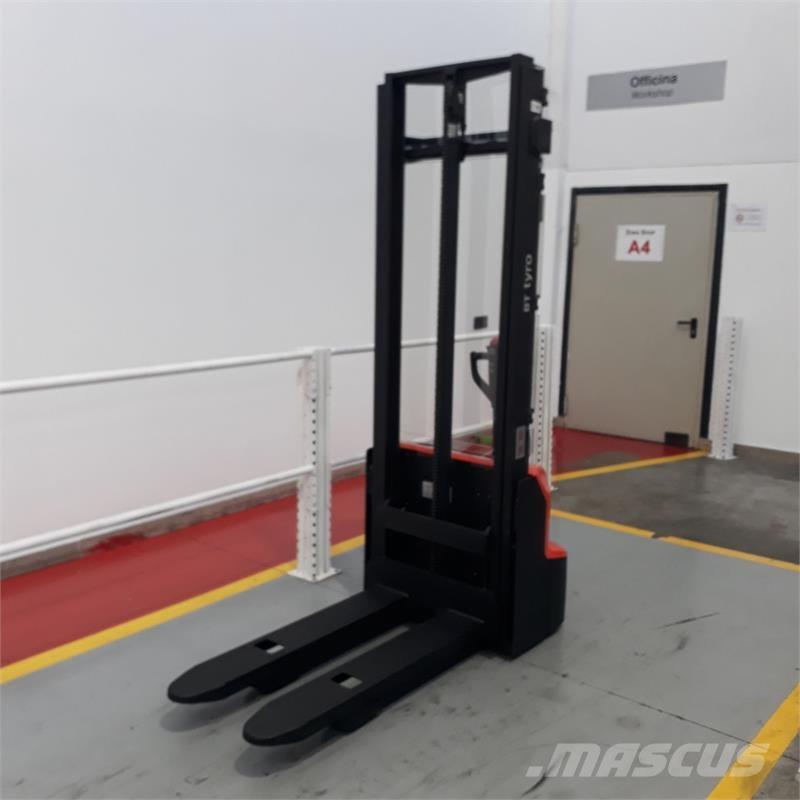 BT SHE100 Porta-paletes manuais