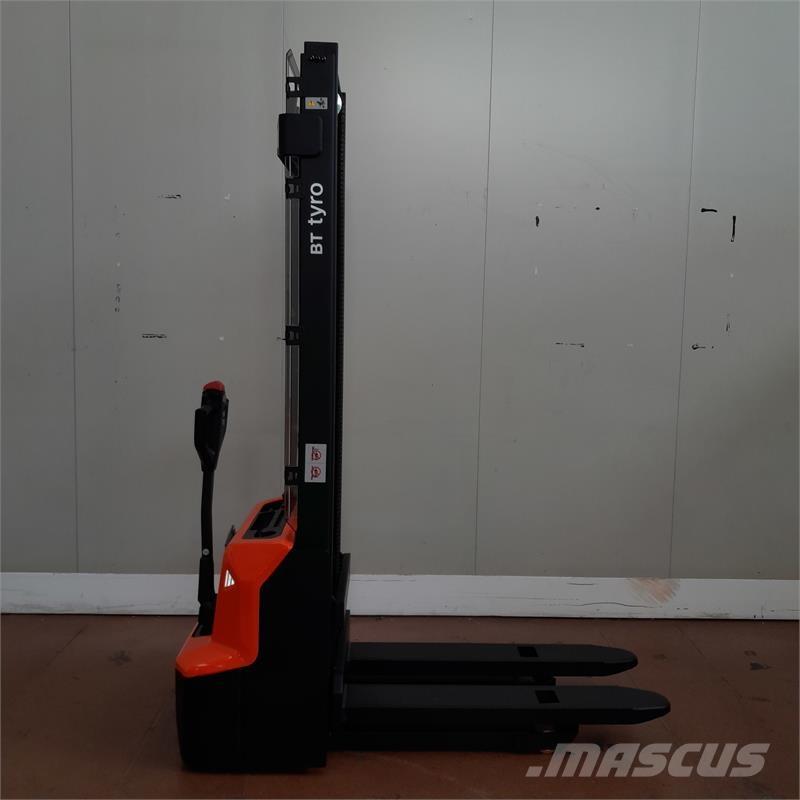 BT SHE100 Porta-paletes manuais