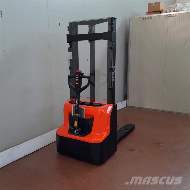 BT SHE100 Porta-paletes manuais