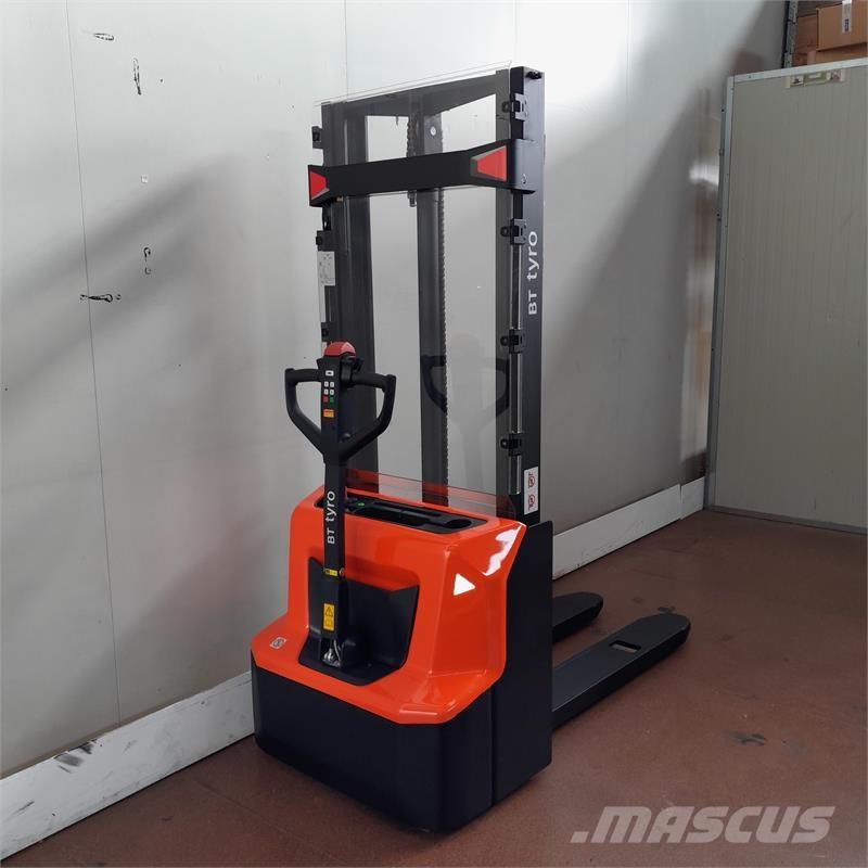 BT SHE100 Porta-paletes manuais