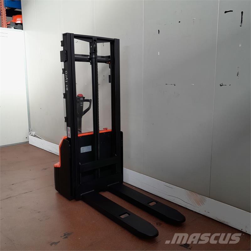 BT SHE100 Porta-paletes manuais