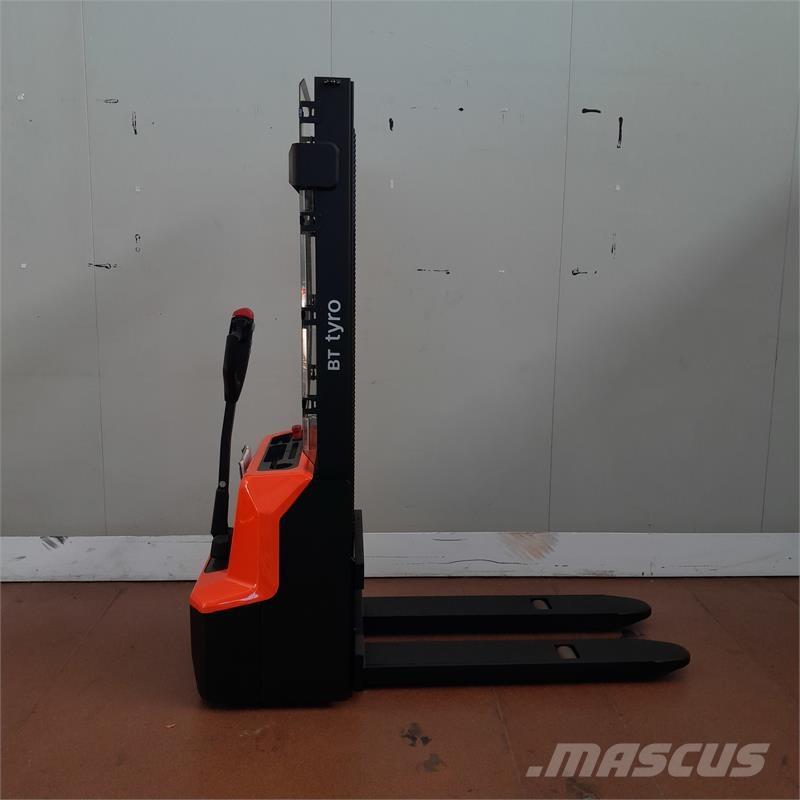 BT SHE100 Porta-paletes manuais