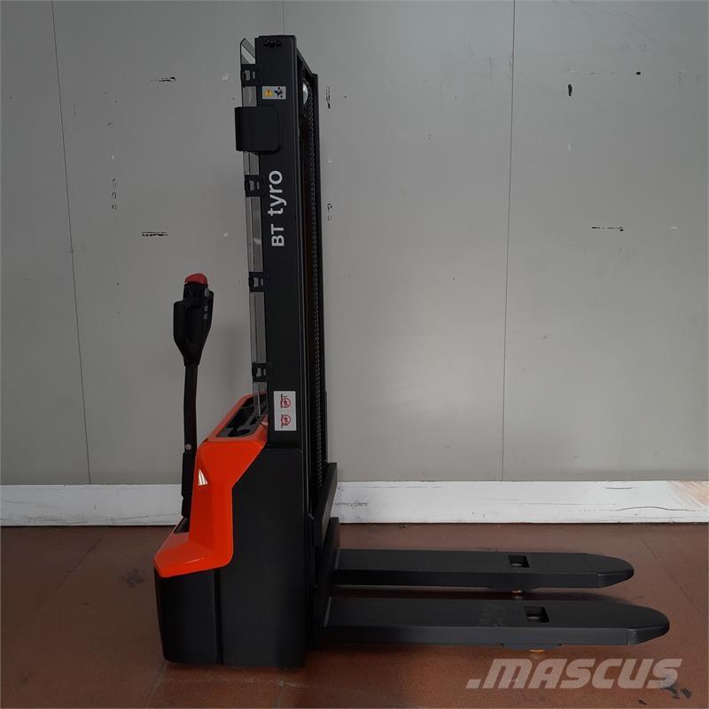 BT SHE100 Porta-paletes manuais