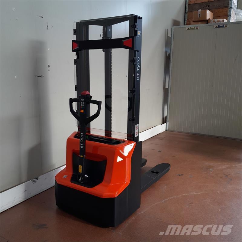 BT SHE100 Porta-paletes manuais