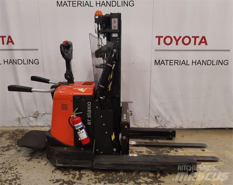 BT SPE120XR Empilhador para operador externo