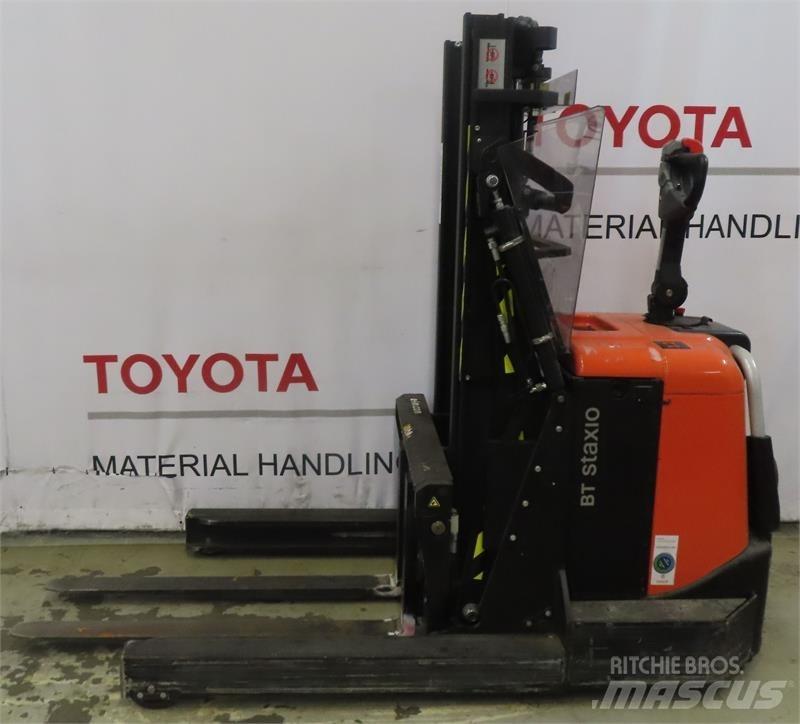 BT SPE120XR Empilhador para operador externo
