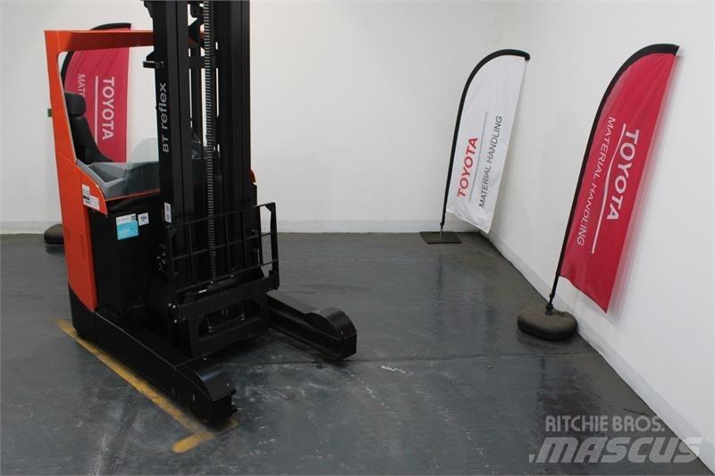 BT RRE200 Empilhadores Elevadores