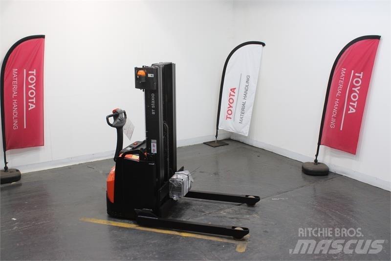 BT SWE140S Empilhador para operador externo
