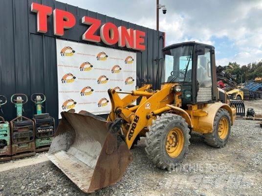 JCB 408 à 14500 € HT Carregadeiras de rodas