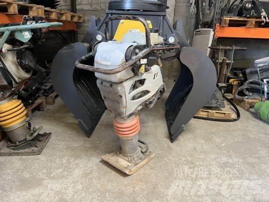 Mikasa MTX-60E Vibradores