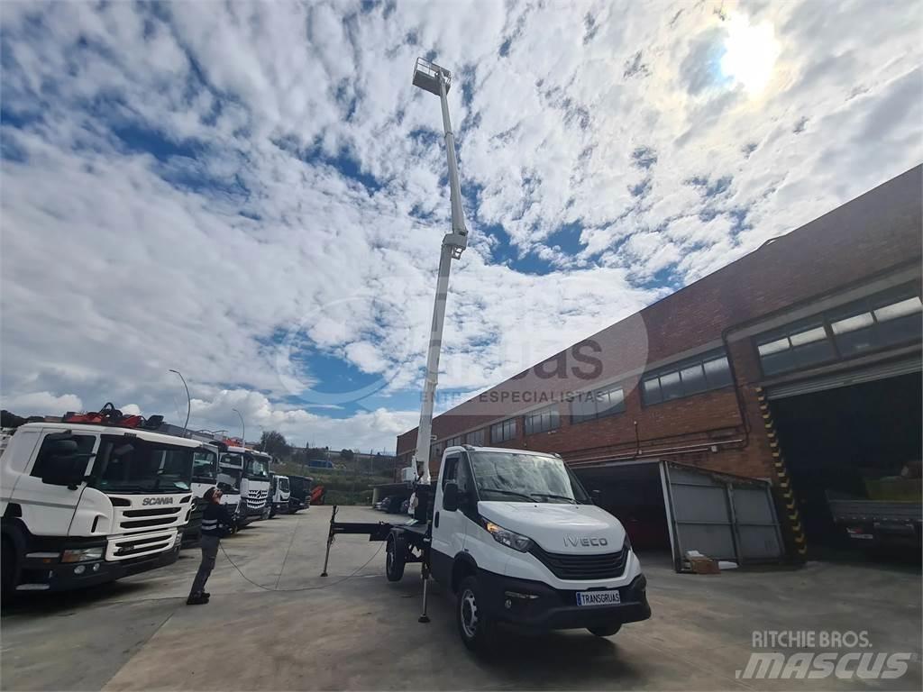 Cela DT Truck 28 FE Plataformas aéreas montadas em camião