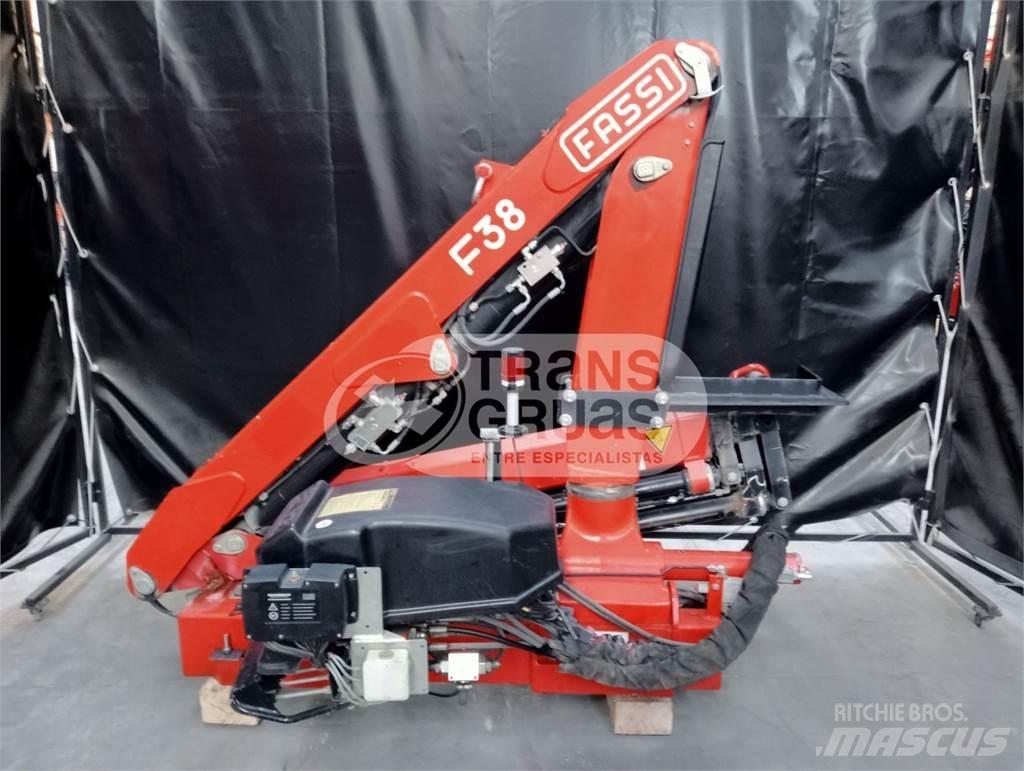 Fassi F38AF Gruas carregadoras
