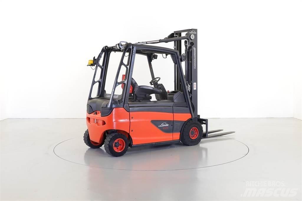 Linde E25L Empilhadores eléctricos