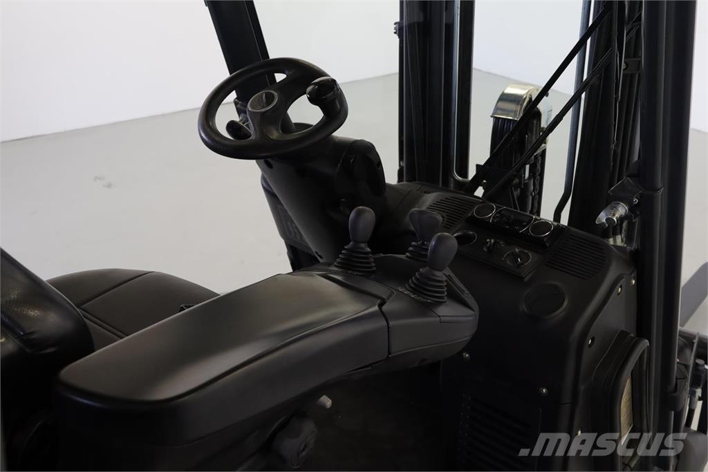 Linde H20T-01 Empilhadores a gás