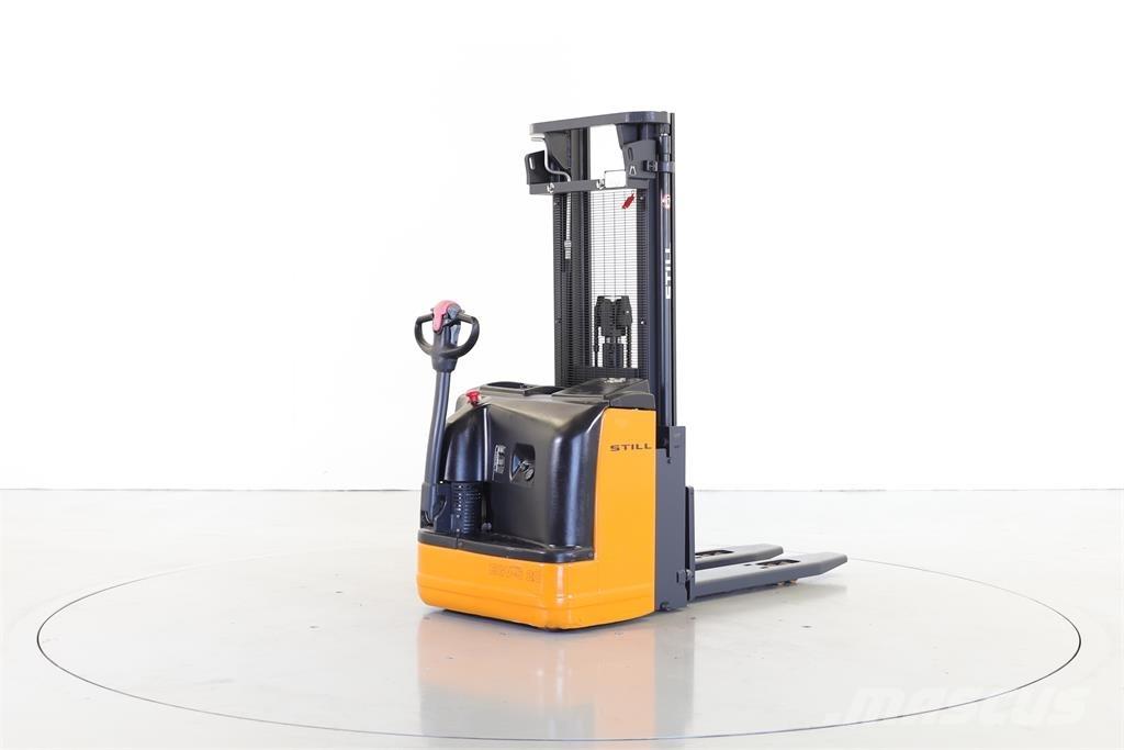 Still EGV20LB Empilhador para operador externo
