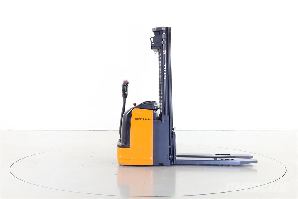 Still EGV20LB Empilhador para operador externo