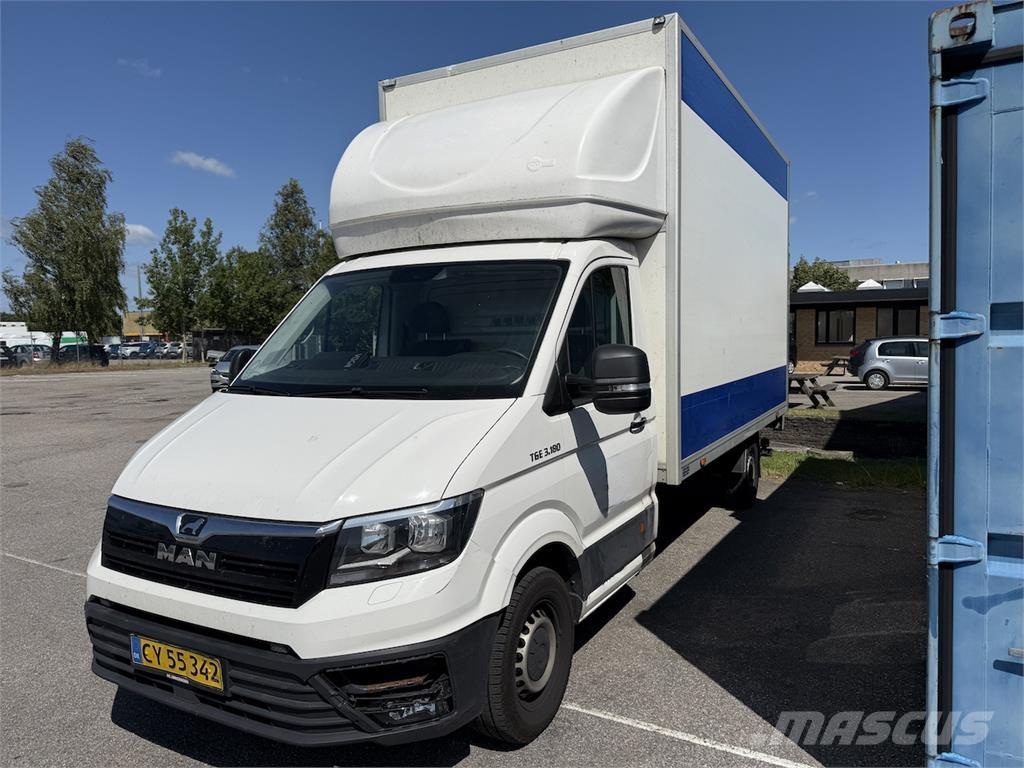 MAN TGE 3.180 Caminhões de caixa fechada