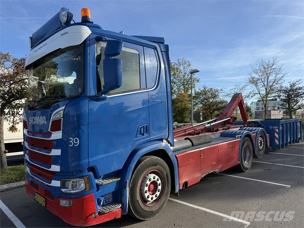 Scania R500 Camiões caixa desmontável com elevador de cabo