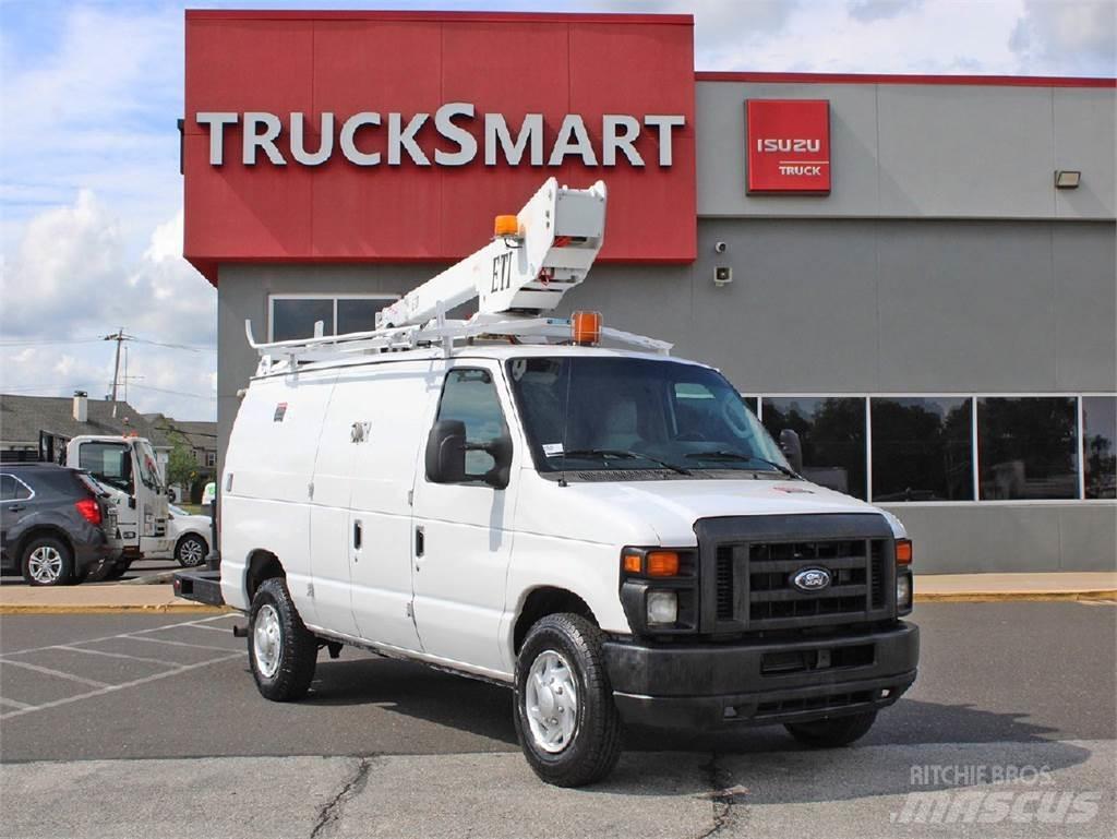 Ford E350 Plataformas aéreas montadas em camião