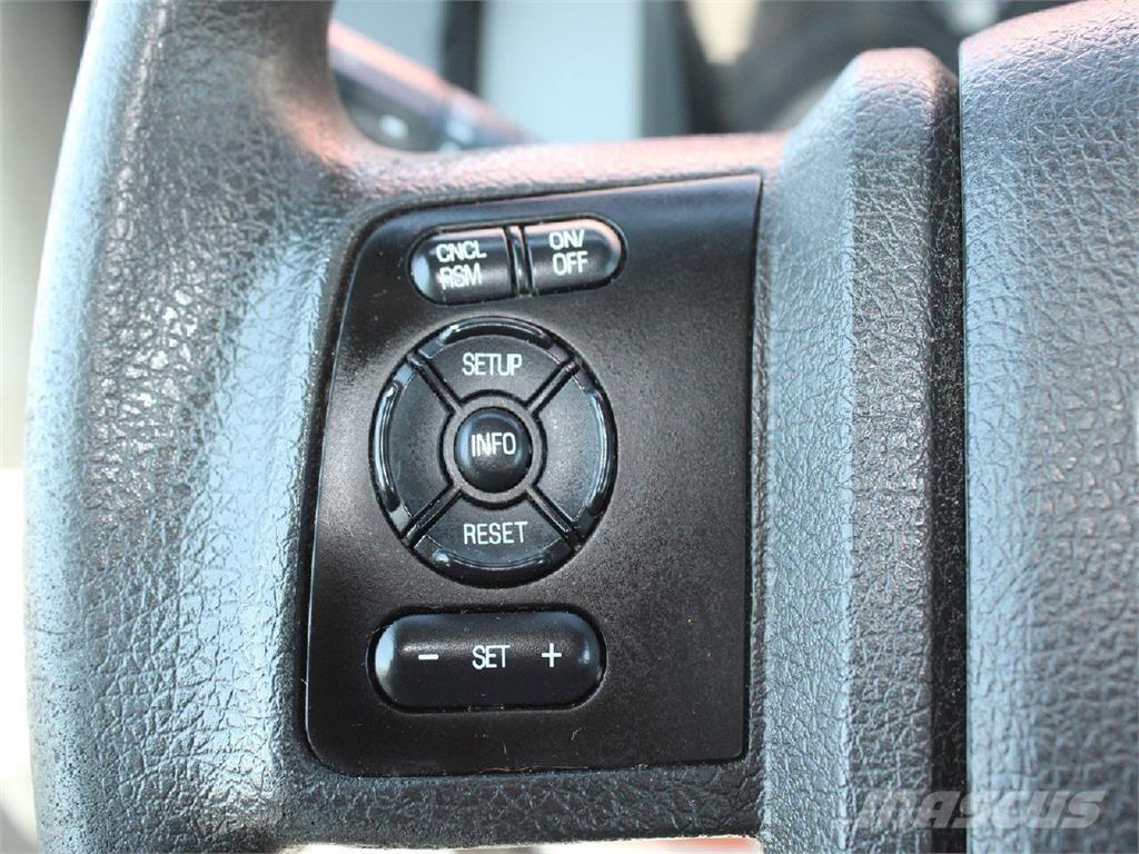 Ford F450 Plataformas aéreas montadas em camião