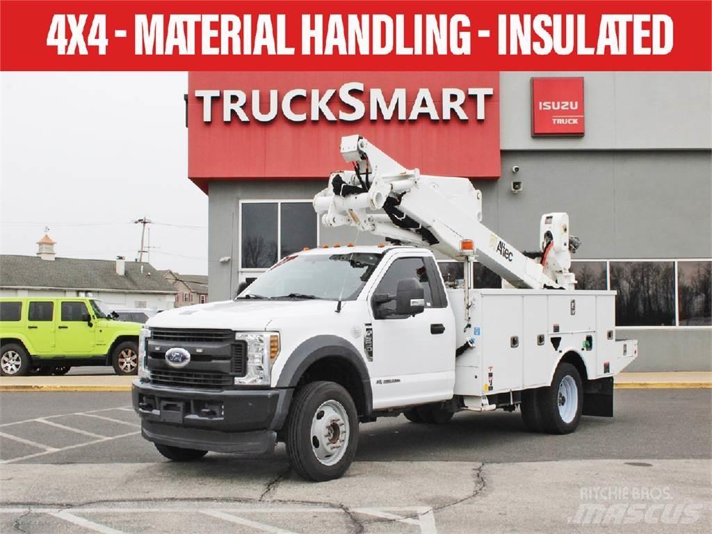 Ford F550 Plataformas aéreas montadas em camião