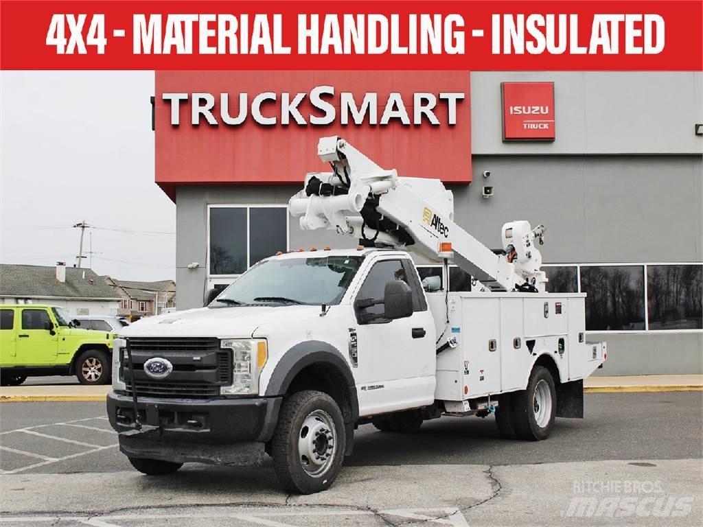 Ford F550 Plataformas aéreas montadas em camião