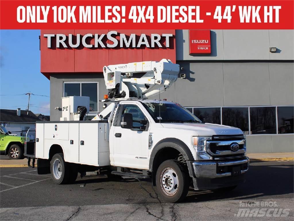 Ford F550 Plataformas aéreas montadas em camião